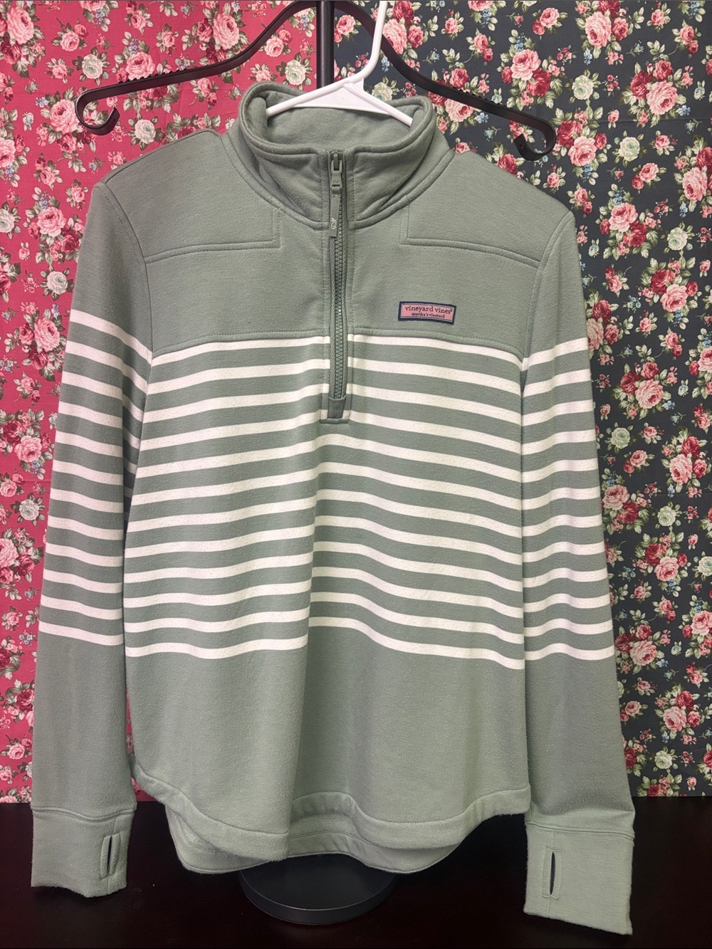 Vineyard Vines Men's Sage Green and White Striped Quarter-Zip Pullover